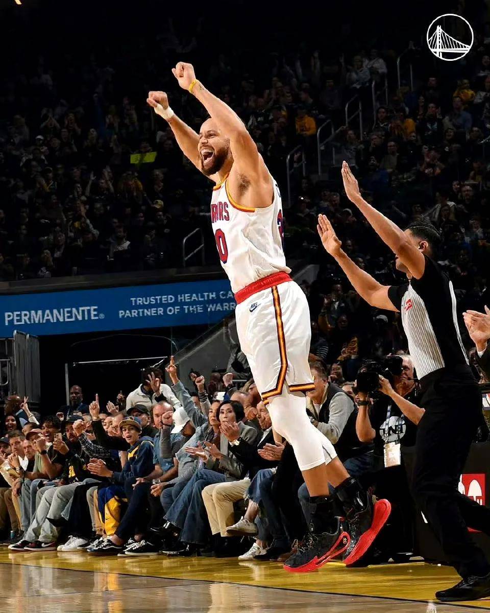 库里在TL比赛中大胜，精彩发挥引发热议！的简单介绍